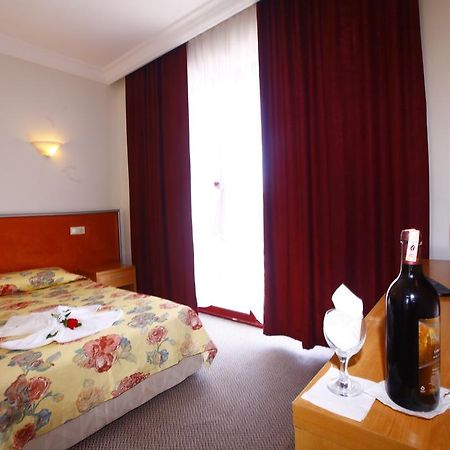 Club Hotel Mira Кемер Экстерьер фото